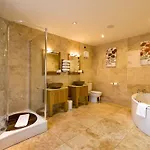 The Fairfax Arms 4*