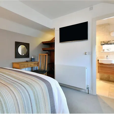 The Fairfax Arms 4*