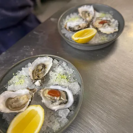 The Fairfax Arms بيت ريفي
